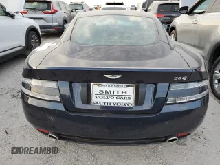 2009 Aston Martin DB9 z VIN SCFAD01E79GA12139, wystawiony jako Copart lot #76241164 z przebiegiem Nie podano mil oraz Szkody całkowita. Historia ofert i sprzedaży dostępna na DreamBid. Obrazek 6.