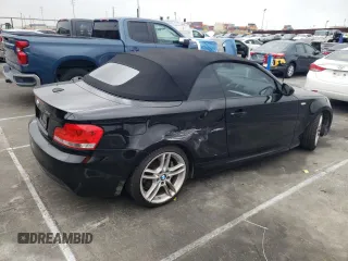 2013 BMW 1 Series 135i с VIN WBAUN7C51DVM26952, выставлен на аукционе Copart как лот 55619975 с пробегом 102 902 миль миль и Списание • Salvage title. История ставок и продаж доступна на DreamBid. Изображение 3.
