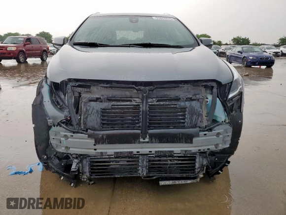 2022 Cadillac XT5 FWD Luxury z VIN 1GYKNAR47NZ116377, wystawiony jako Copart lot #55828415 z przebiegiem 62 276 mil mil oraz Czysty tytuł • Clean title. Historia ofert i sprzedaży dostępna na DreamBid. Obrazek 5.