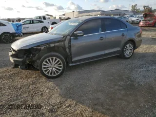 2011 Volkswagen Jetta SEL с VIN 3VWLZ7AJ5BM335464, выставлен на аукционе Copart как лот 42741585 с пробегом 139 515 миль миль и Списание • Salvage title. История ставок и продаж доступна на DreamBid. Изображение 1.