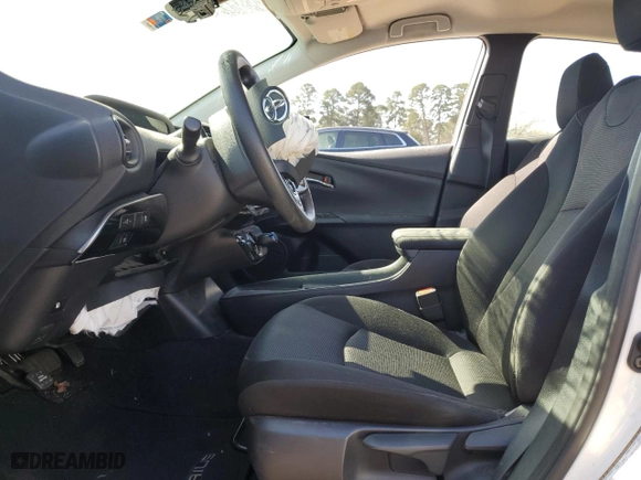 2021 Toyota Prius L Eco with VIN JTDKAMFU7M3136038, listed as a Copart auction lot 48774605 with 0 mi miles and Salvage Title. Bid and sale history available at carsss.com. Image 7.