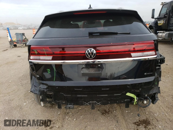 2024 Volkswagen Atlas SE with VIN 1V2LE2CA7RC210281, listed as a Copart auction lot 78423614 with 9,363 mi miles and Salvage title. Bid and sale history available at DreamBid. Image 6.