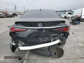 2021 Lexus ES 300h z VIN 58ADA1C12MU001405, wystawiony jako Copart lot #42823495 z przebiegiem 62 108 mil mil oraz Szkoda całkowita • Salvage title. Historia ofert i sprzedaży dostępna na DreamBid. Obrazek 6.