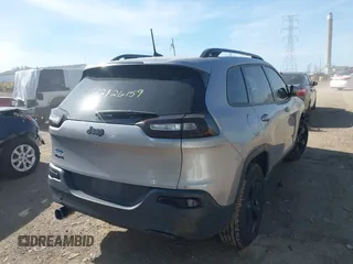2018 Jeep Cherokee Limited z VIN 1C4PJMDB0JD597899, wystawiony jako IAAI lot #42126159 z przebiegiem 117 359 mil mil oraz . Historia ofert i sprzedaży dostępna na DreamBid. Obrazek 4.