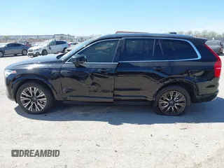 2021 Volvo XC90 Momentum с VIN YV4A22PK7M1719986, выставлен на аукционе IAAI как лот 41869897 с пробегом 85 236 миль миль и . История ставок и продаж доступна на DreamBid. Изображение 14.