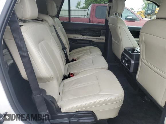 2019 Ford Expedition Platinum z VIN 1FMJU1MT9KEA33258, wystawiony jako Copart lot #59919395 z przebiegiem 94 171 mil mil oraz Szkoda całkowita • Salvage title. Historia ofert i sprzedaży dostępna na DreamBid. Obrazek 11.