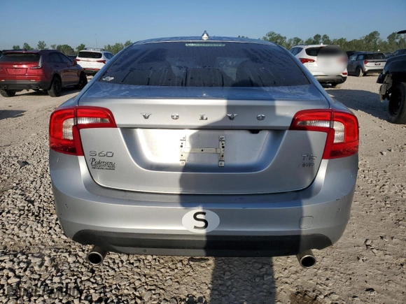 2013 Volvo S60 T5 with VIN YV1612FH3D2222908, listed as a Copart auction lot 52054055 with 49,011 mi miles and Salvage Title. Bid and sale history available at carsss.com. Image 6.