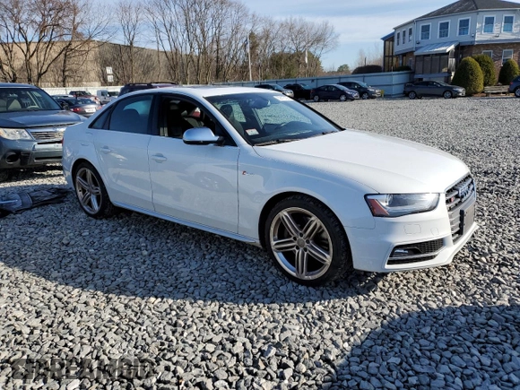 2014 Audi S4 Premium Plus with VIN WAUDGAFL4EA018200, listed as a Copart auction lot 52413105 with 90,296 mi miles and Clean Title. Bid and sale history available at carsss.com. Image 4.