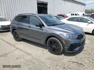 2024 Volkswagen Tiguan SE R-Line Black with VIN 3VV8B7AX3RM112370, listed as a Copart auction lot 54293335 with 3,330 mi miles and Salvage Title. Bid and sale history available at carsss.com. Image 4.