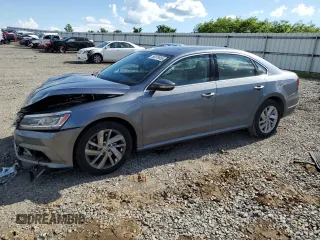 2018 Volkswagen Passat SE z VIN 1VWBA7A36JC049191, wystawiony jako Copart lot #56879855 z przebiegiem 57 102 mil mil oraz Szkoda całkowita • Salvage title. Historia ofert i sprzedaży dostępna na DreamBid. Obrazek 1.