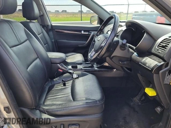 2014 Kia Sorento EX with VIN 5XYKU4A78EG524367, listed as a Copart auction lot 54801175 with 188,097 mi miles and Clean Title. Bid and sale history available at carsss.com. Image 5.