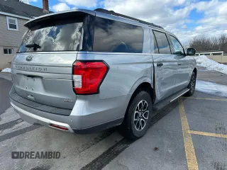 2023 Ford Expedition Max XLT with VIN 1FMJK1J82PEA55695, listed as a Copart auction lot 47253155 with 35,370 mi miles and Non repairable. Bid and sale history available at DreamBid. Image 3.