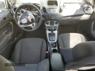 2019 Ford Fiesta SE z VIN 3FADP4EJ2KM142992, wystawiony jako Copart lot #55204795 z przebiegiem 98 018 mil mil oraz Szkody całkowita. Historia ofert i sprzedaży dostępna na DreamBid. Obrazek 8.