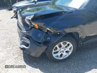 2018 Jeep Renegade Latitude with VIN ZACCJABB8JPH23377, listed as a IAAI auction lot 42142134 with 42,202 mi miles and . Bid and sale history available at DreamBid. Image 17.