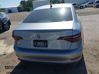 2021 Volkswagen Jetta GLI S с VIN 3VW6T7BU6MM047415, выставлен на аукционе IAAI как лот 42123627 с пробегом 63 111 миль миль и . История ставок и продаж доступна на DreamBid. Изображение 17.