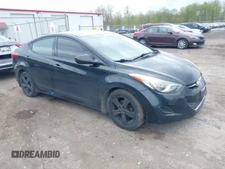 2013 Hyundai Elantra GLS z VIN 5NPDH4AE8DH406838, wystawiony jako IAAI lot #42186103 z przebiegiem 107 198 mil mil oraz . Historia ofert i sprzedaży dostępna na DreamBid. Obrazek 1.