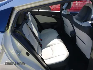 2017 Toyota Prius Two z VIN JTDKARFU1H3033538, wystawiony jako IAAI lot #42362770 z przebiegiem 74 671 mil mil oraz . Historia ofert i sprzedaży dostępna na DreamBid. Obrazek 8.