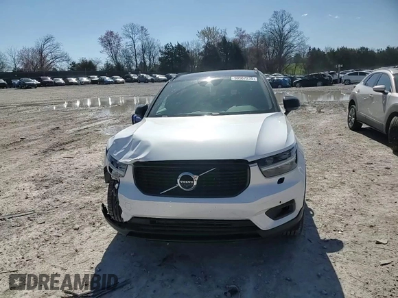 2019 Volvo XC40 R-Design with VIN YV4162UM9K2079488, listed as a Copart auction lot 50567235 with 77,003 mi miles and Salvage title. Bid and sale history available at DreamBid. Image 11.