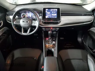 2022 Jeep Compass Latitude z VIN 3C4NJDBB8NT115285, wystawiony jako Copart lot #44131635 z przebiegiem 16 683 mil mil oraz Szkoda całkowita • Salvage title. Historia ofert i sprzedaży dostępna na DreamBid. Obrazek 8.