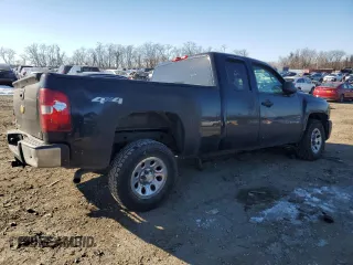 2010 Chevrolet Silverado 1500 LS with VIN 1GCSKREAXAZ186037, listed as a Copart auction lot 87435944 with 274,879 mi miles and Salvage Title. Bid and sale history available at DreamBid. Image 3.