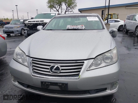 2012 Lexus ES 330 z VIN JTHBK1EG3C2489189, wystawiony jako IAAI lot #42174140 z przebiegiem 112 394 mil mil oraz . Historia ofert i sprzedaży dostępna na DreamBid. Obrazek 12.