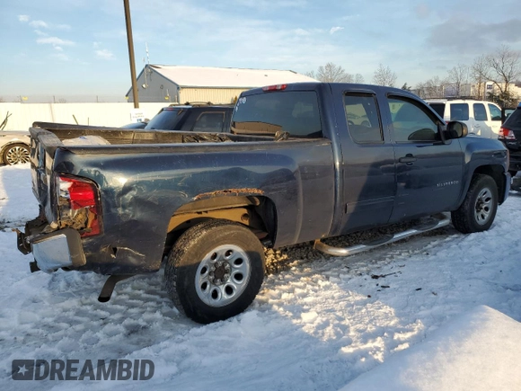 2010 Chevrolet Silverado 1500 LS with VIN 1GCSCREA7AZ180080, listed as a Copart auction lot 87871305 with 279,451 mi miles and Non Repairable. Bid and sale history available at carsss.com. Image 3.