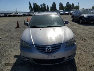 2004 Mazda 3 s with VIN JM1BK323341134755, listed as a Copart auction lot 56059775 with 192,039 mi miles and Clean Title. Bid and sale history available at DreamBid. Image 5.