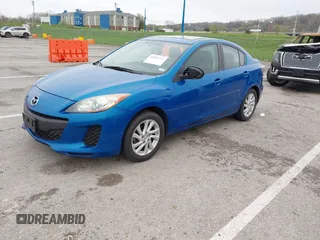 2012 Mazda 3 i Touring z VIN JM1BL1V74C1667180, wystawiony jako IAAI lot #41953161 z przebiegiem 174 802 mil mil oraz . Historia ofert i sprzedaży dostępna na DreamBid. Obrazek 2.