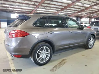 2013 Porsche Cayenne with VIN WP1AA2A29DLA11529, listed as a Copart auction lot 49970825 with 72,111 mi miles and Clean Title. Bid and sale history available at carsss.com. Image 3.