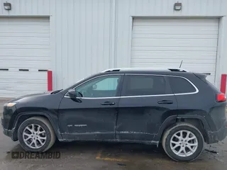 2018 Jeep Cherokee Latitude Plus with VIN 1C4PJLLB3JD553228, listed as a IAAI auction lot 41651643 with 80,712 mi miles and . Bid and sale history available at DreamBid. Image 15.