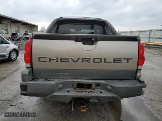 2002 Chevrolet Avalanche with VIN 3GNEK13T92G312366, listed as a Copart auction lot 50880275 with 255,366 mi miles and Salvage Title. Bid and sale history available at carsss.com. Image 6.