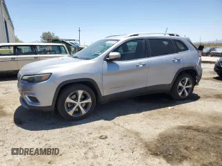2019 Jeep Cherokee Limited с VIN 1C4PJLDBXKD324335, выставлен на аукционе Copart как лот 58240915 с пробегом 105 123 миль миль и Списание • Salvage title. История ставок и продаж доступна на DreamBid. Изображение 1.