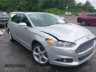 2016 Ford Fusion SE with VIN 3FA6P0T92GR307623, listed as a IAAI auction lot 42201937 with 195,789 mi miles and . Bid and sale history available at DreamBid. Image 1.