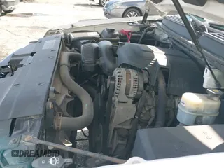 2010 Chevrolet Suburban LT z VIN 1GNUCJE05AR210539, wystawiony jako IAAI lot #41805107 z przebiegiem 166 305 mil mil oraz . Historia ofert i sprzedaży dostępna na DreamBid. Obrazek 20.