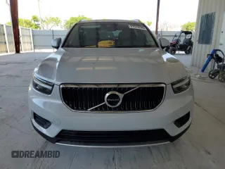 2022 Volvo XC40 Momentum with VIN YV4162UK4N2782984, listed as a Copart auction lot 57573245 with 19,865 mi miles and Salvage title. Bid and sale history available at DreamBid. Image 5.