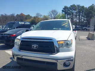 2011 Toyota Tundra 4WD Truck with VIN 5TFUM5F15BX023822, listed as a IAAI auction lot 42125607 with 194,779 mi miles. Bid and sale history available at carsss.com. Image 6.