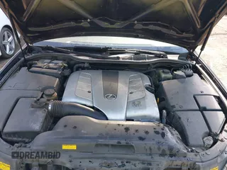 2004 Lexus LS 430 with VIN JTHBN36F740134774, listed as a IAAI auction lot 42023215 with 231,806 mi miles. Bid and sale history available at carsss.com. Image 10.
