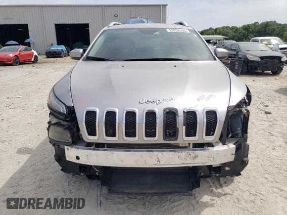 2018 Jeep Cherokee Latitude Plus with VIN 1C4PJLLB1JD531485, listed as a Copart auction lot 53852045 with 114,888 mi miles and Salvage title. Bid and sale history available at DreamBid. Image 5.