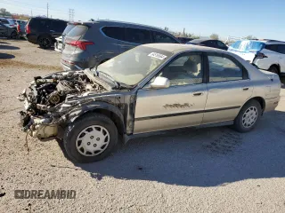 1994 Honda Accord LX w/ABS with VIN JHMCD5631RC112378, listed as a Copart auction lot 84516564 with 153,470 mi miles and Clean Title. Bid and sale history available at carsss.com. Image 1.
