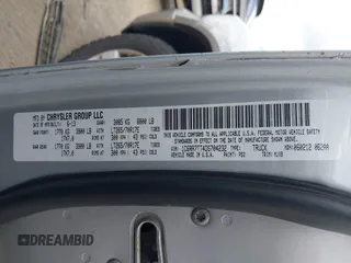 2013 Ram 1500 Lone Star z VIN 1C6RR7TT4DS704232, wystawiony jako IAAI lot #42202210 z przebiegiem 141 419 mil mil oraz . Historia ofert i sprzedaży dostępna na DreamBid. Obrazek 9.