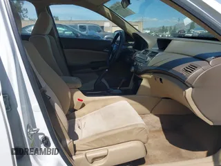 2008 Honda Accord LX z VIN 1HGCP26318A103067, wystawiony jako IAAI lot #42273183 z przebiegiem 109 094 mil mil oraz . Historia ofert i sprzedaży dostępna na DreamBid. Obrazek 5.