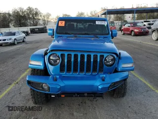 2023 Jeep Gladiator High Altitude with VIN 1C6HJTFG4PL562991, listed as a Copart auction lot 51530185 with 4,878 mi miles and Salvage title. Bid and sale history available at DreamBid. Image 5.