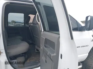 2006 Dodge 2500 SLT with VIN 3D7KS28CX6G102476, listed as a IAAI auction lot 41841377 with 294,179 mi miles. Bid and sale history available at carsss.com. Image 8.