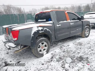 2007 Nissan Titan LE with VIN 1N6BA07B47N226260, listed as a IAAI auction lot 40917076 with 265,363 mi miles. Bid and sale history available at carsss.com. Image 4.