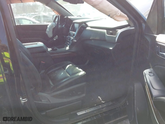 2019 Chevrolet Tahoe LT with VIN 1GNSKBKC9KR336743, listed as a IAAI auction lot 41445798 with 92,274 mi miles. Bid and sale history available at carsss.com. Image 5.