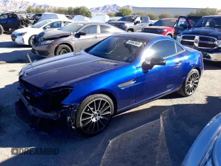 2018 Mercedes-Benz SLC 300 z VIN WDDPK3JA5JF153267, wystawiony jako Copart lot #40663664 z przebiegiem 45 281 mil mil oraz . Historia ofert i sprzedaży dostępna na DreamBid. Obrazek 1.