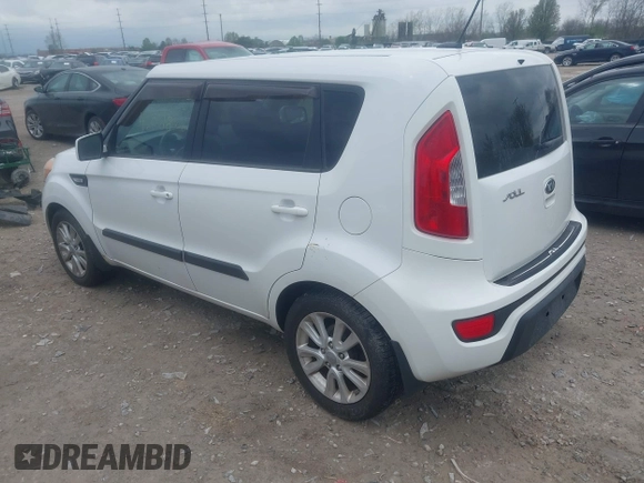 2013 Kia Soul with VIN KNDJT2A57D7574514, listed as a IAAI auction lot 42088746 with 149,533 mi miles. Bid and sale history available at carsss.com. Image 3.