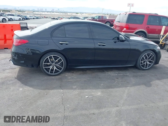 2023 Mercedes-Benz C 300 z VIN W1KAF4GB3PR125622, wystawiony jako IAAI lot #42056728 z przebiegiem 25 549 mil mil oraz . Historia ofert i sprzedaży dostępna na DreamBid. Obrazek 6.