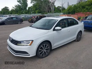 2017 Volkswagen Jetta SE с VIN 3VWDB7AJ7HM210175, выставлен на аукционе IAAI как лот 42573729 с пробегом 95 563 миль миль и . История ставок и продаж доступна на DreamBid. Изображение 2.