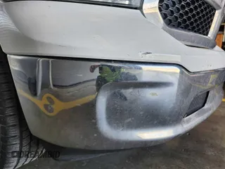 2019 Ram 1500 Tradesman с VIN 3C6JR6DT0KG560768, выставлен на аукционе IAAI как лот 42835356 с пробегом 115 811 миль миль и . История ставок и продаж доступна на DreamBid. Изображение 15.